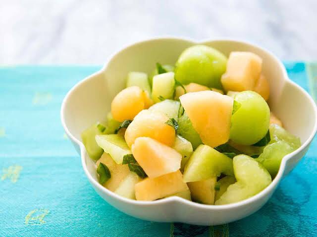 10 Cooling Foods That You Should Eat In The Summer To Flaunt Your Summer Body